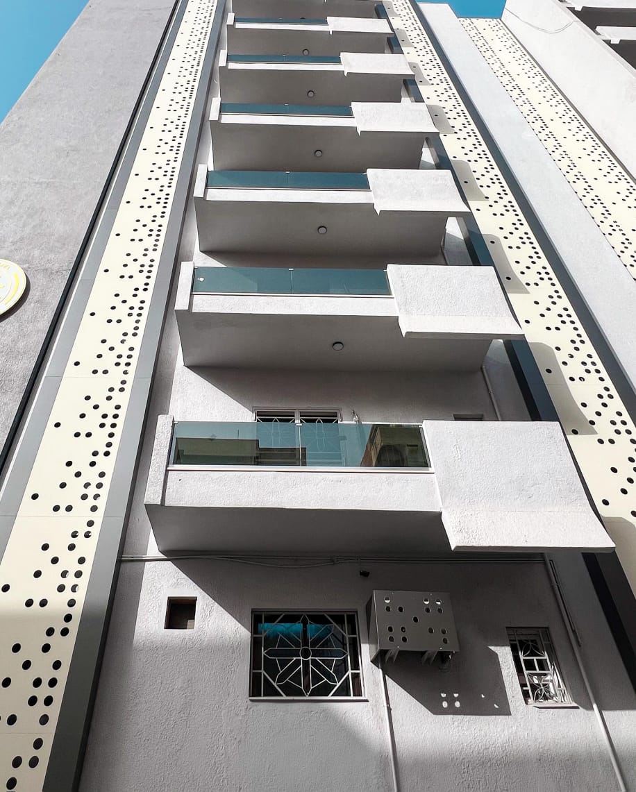 خدمات التشييد والبناء